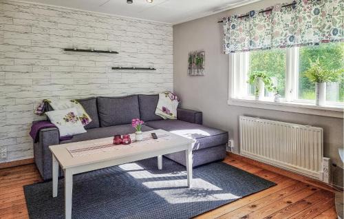 Amazing Home In Söne With Wifi