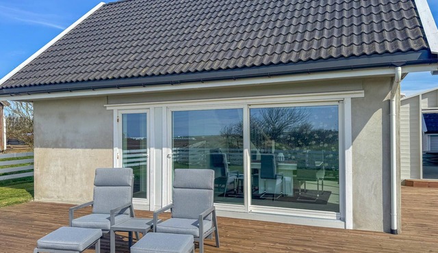 Amazing home in Vanse with house sea view