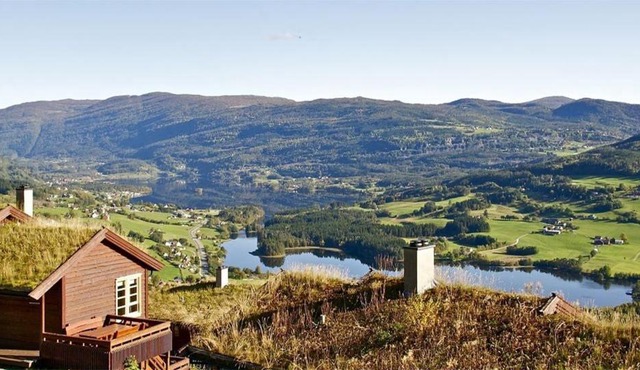 Amazing river Views - Private Sauna - Balcony!