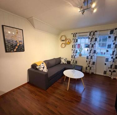 Apartment in cozy downtown neighborhood