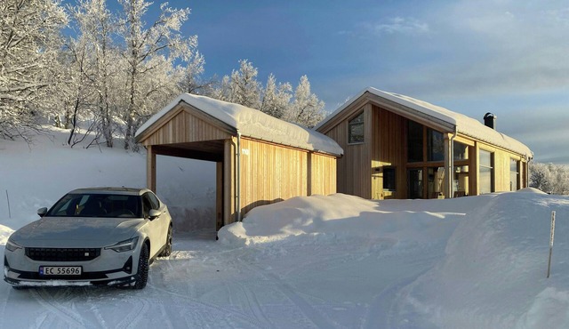 Architect designed cabin with panoramic views