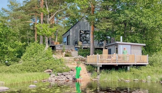 Architectural cabin with magnificent lake view