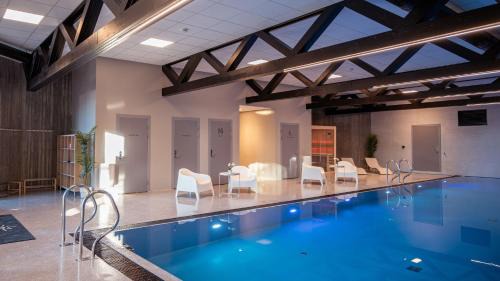 Åros Beach House - Indoor Pool, Jacuzzi & Sauna in Søgne