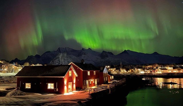 Astra Village - Waterfront Rorbu Cabins in Lofoten