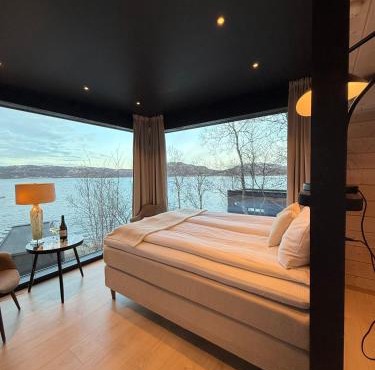 Aurora Sea Lodges