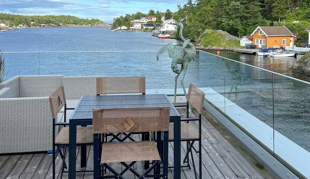 Awesome apartment in Staubø with WiFi