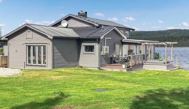 Awesome home in Lycksele with house sea view in Lycksele