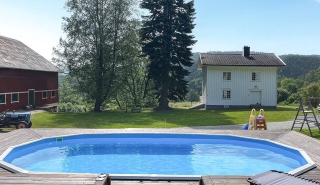 Awesome home in Nome with private swimming pool, can be inside or outside in Nome