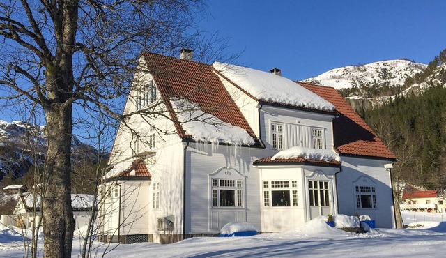 Awesome home in Omlid with house a mountain view