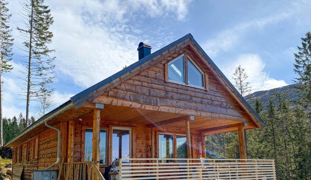 Awesome home in Skodje