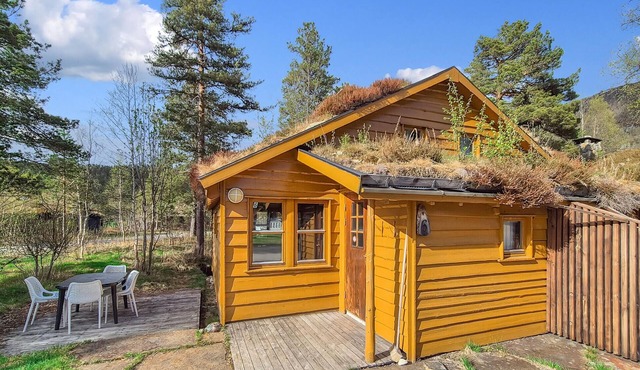 Awesome home in Tjørhom with sauna