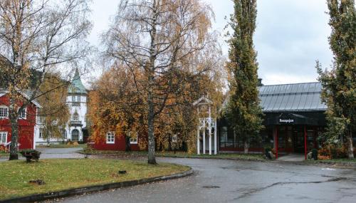 Bårdshaug Herregård in Orkdal