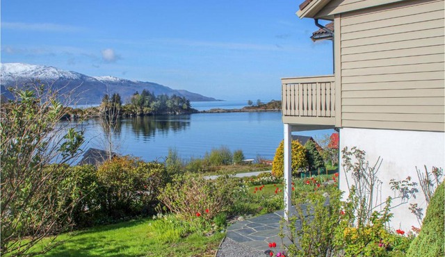 Beach Front Apartment In Svortevik With Wifi