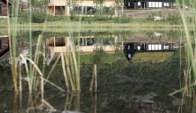 Beautiful architecture by Vågslidvatnet lake in Edland