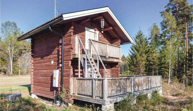 Beautiful Home In Ambjörby With Sauna