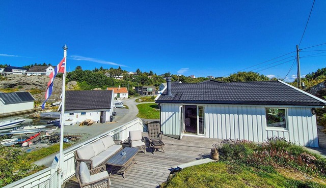 Beautiful home in Bjoa with WiFi in Bjoa