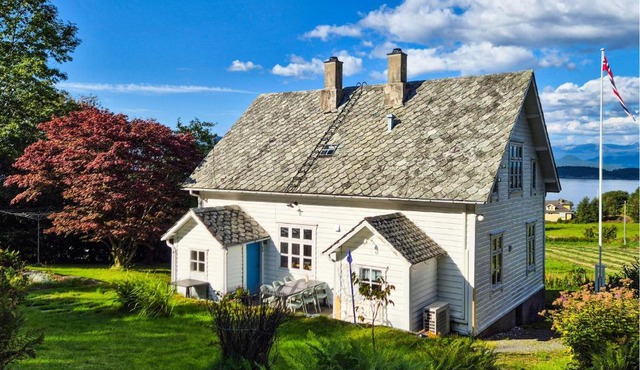 Beautiful Home In Bjoa With Wifi in Utbjoa