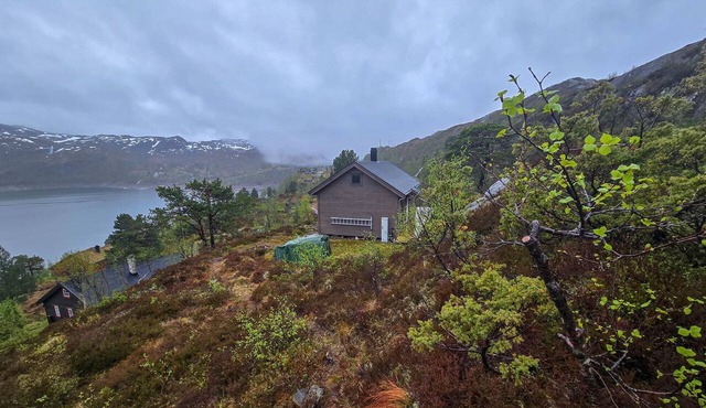 Beautiful home in Bjordal with WiFi