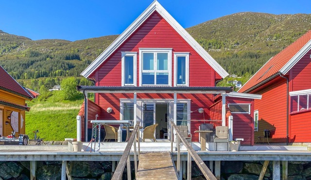 Beautiful home in Gursken with harbor view