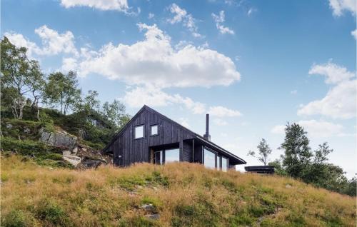 Beautiful Home In Jøsenfjorden