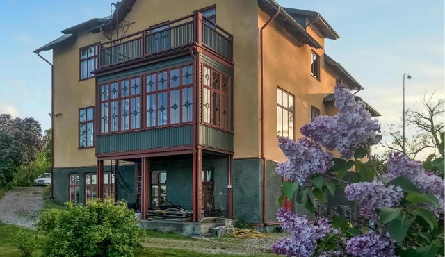 Beautiful Home In Lindesberg With Sauna in Lindesberg