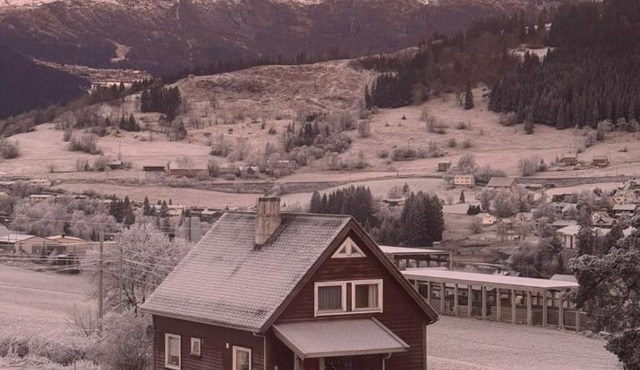 Big Family Home - Panoramic Views - 6 Free Parking Spaces! in Vossevangen