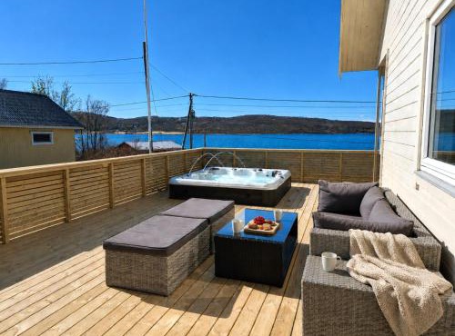 Blabergan Lodge in the Lyngen Alps