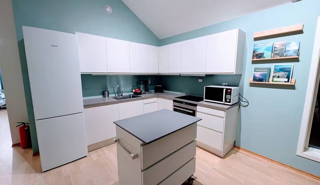 Bright 2-bedroom apartment with spectacular fjord views in Jørpeland. in Rogaland