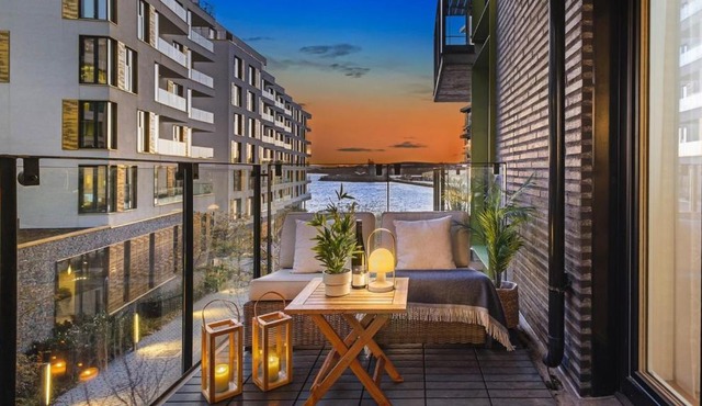 Bright & exclusive 1BR in Prime Location, located on water in Oslo center with see view to Oslo fjord