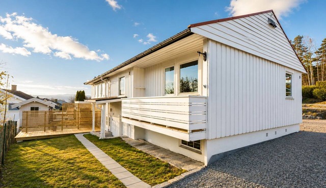 Bright & Spacious Guest Suite Near Drammen in Buskerud
