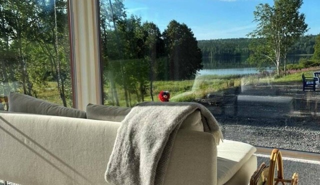 Bright summer house by Klocksjön in Ramkvilla