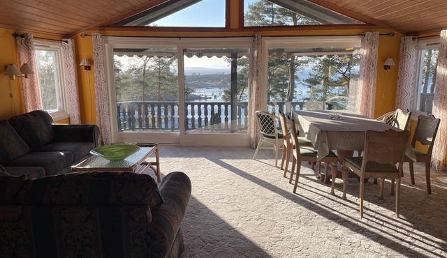 Cabin by the sea with great views in Fredrikstad