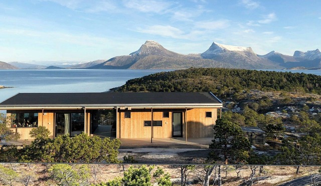 Cabin in the middle of nature on Hamarøy
