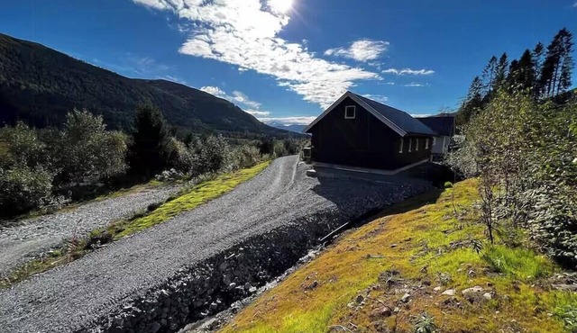 Cabin surrounded by Norwegian nature in Nordfjord