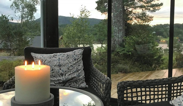 Cabin with views over Straumsundet