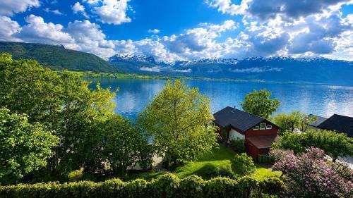 Casa Hauge BB Fjordview Room
