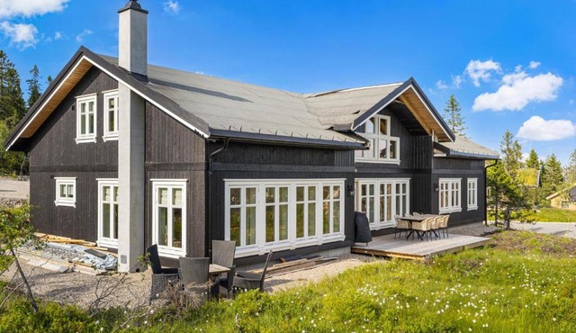 Casa Leo · Skiløyper · 8 soverom · 60 min OSL in Løten