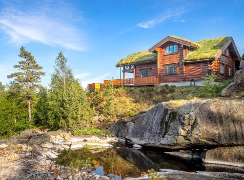 Chalet Vinterro by Interhome in Øyuvstad