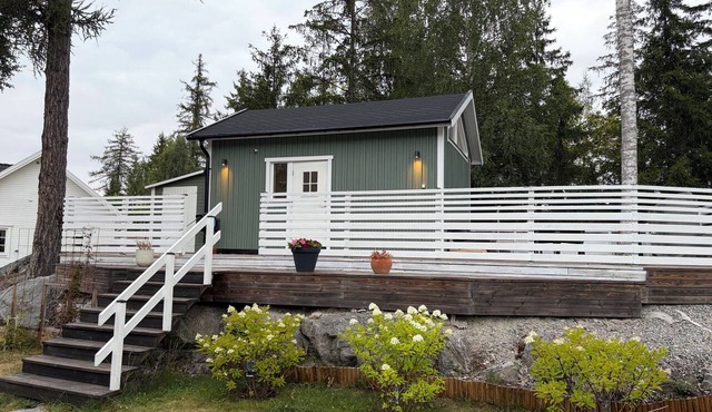 Charmig Gäddeholm Cottage in Västerås
