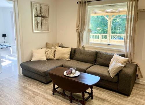 Charming 4-Room Apartment & Large Garden in Drammen