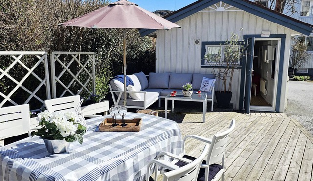 Charming cottage by the sea in Ellös | SE09184
