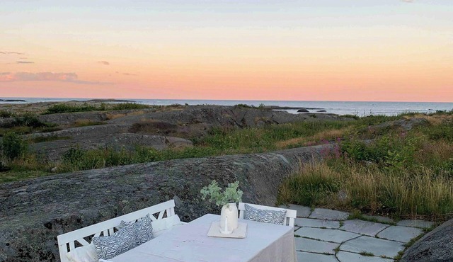 Charming holiday home by sea near Stavern