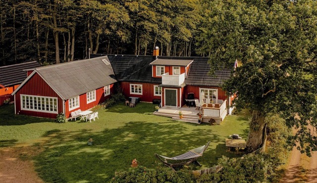 Charming houses in scenic surroundings