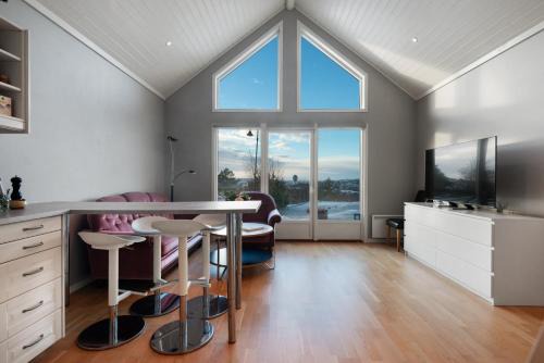 Charming Sea-view Haven by AJF Dream Living in Fjällbacka