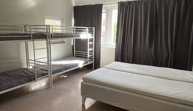 City Hostel 46