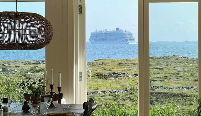 Coastal retreat in nature reserve near Randaberg
