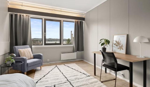 Comfortable private room with private bathroom in Porsgrunn