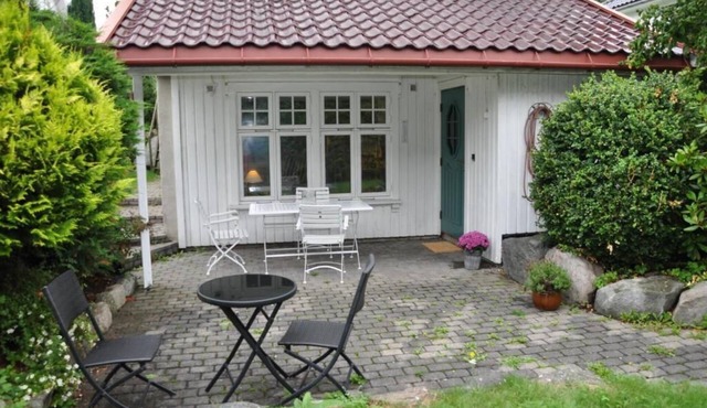 Completely Smoke-Free Apartment Near the Beach