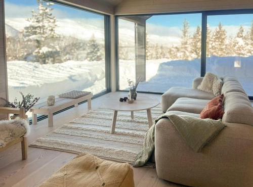 Cottage On Hallbjønnsekken With Views Of Spafjell