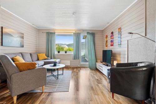 Cozy 1-Bedroom Apartment with Large Living Area